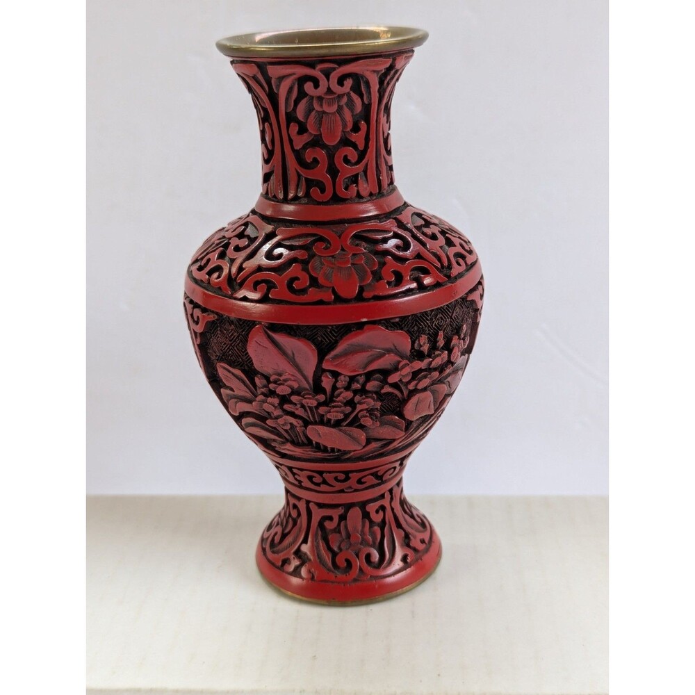 10" Mid-Century Chinese Red Cinnabar Asian Vase Silver Plated inset